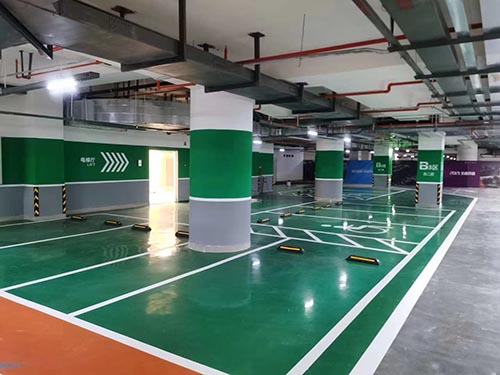 蘇州環(huán)氧地坪廠家解讀鋪設(shè)金剛砂耐磨地坪時破裂及平整度把控？