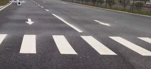 合肥廠區(qū)路面劃線成本揭秘，合肥市場的價(jià)格范圍與選擇建議